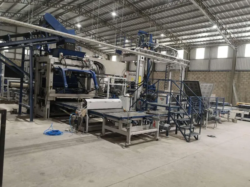 Blocchiere automatiche per la produzione su larga scala di blocchi di cemento in Sud America